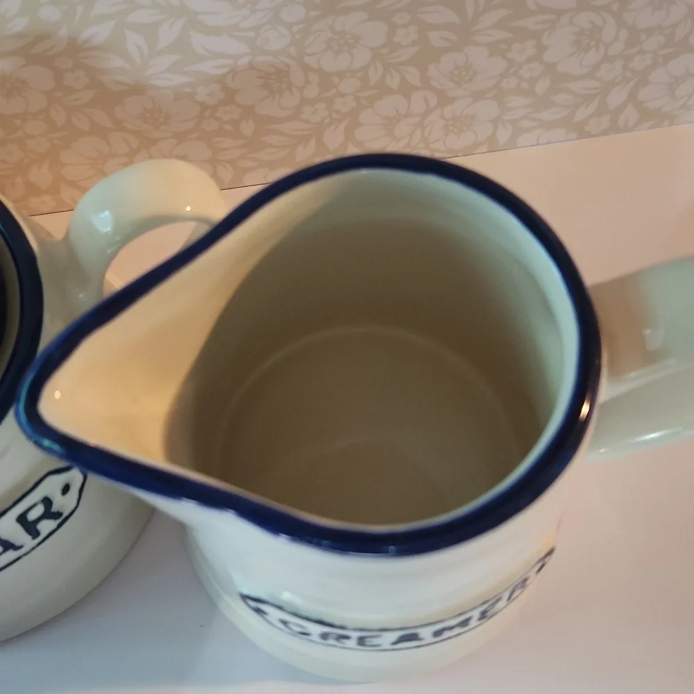 Pier 1 Sugar & Creamer Set